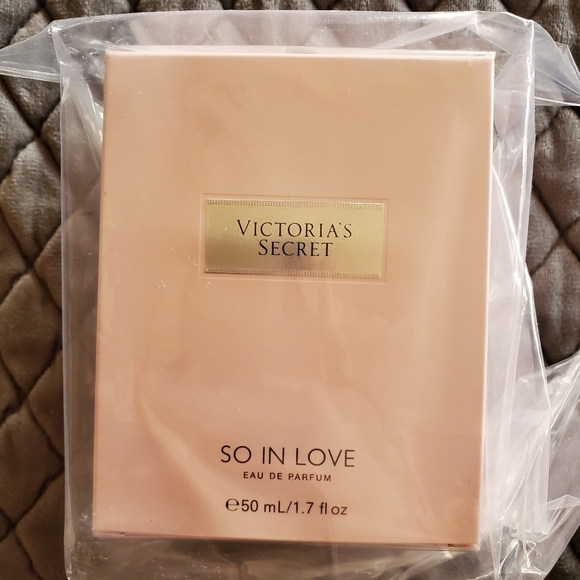 VS So In Love - Picture 2 of 7